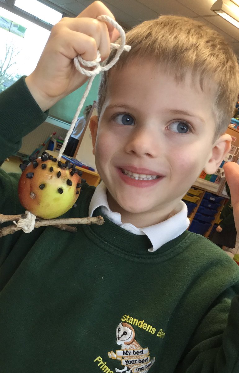 StandensBarnPS's tweet image. Super fine motor skills in action on Friday as Reception children worked together to make feeders for the birds #RSPB_Learning #RSPBWildChallenge Our first challenge completed! Do let us know if your child has discovered any yummy things the birds like to eat at home.