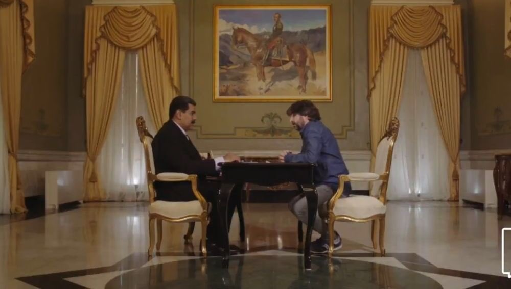 “Verle a usted con <a href="/RT_Erdogan/">rt_erdogan</a> que es un Primer Ministro del ala derecha del islamismo que ha atacado a la revolucion Kurda de izquierda, me pierdo” <a href="/jordievole/">Jordi Évole</a> a <a href="/NicolasMaduro/">Nicolás Maduro</a> #Venezuela #periodismo