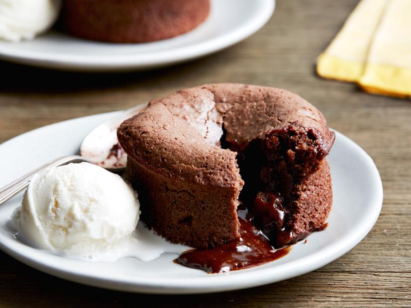 Nobody ever refuses chocolate molten lava cakes for dessert.
Image by: The Food Network #Chocolate #SavourCacique #LavaCake #Dessert #Decadence #Foodie