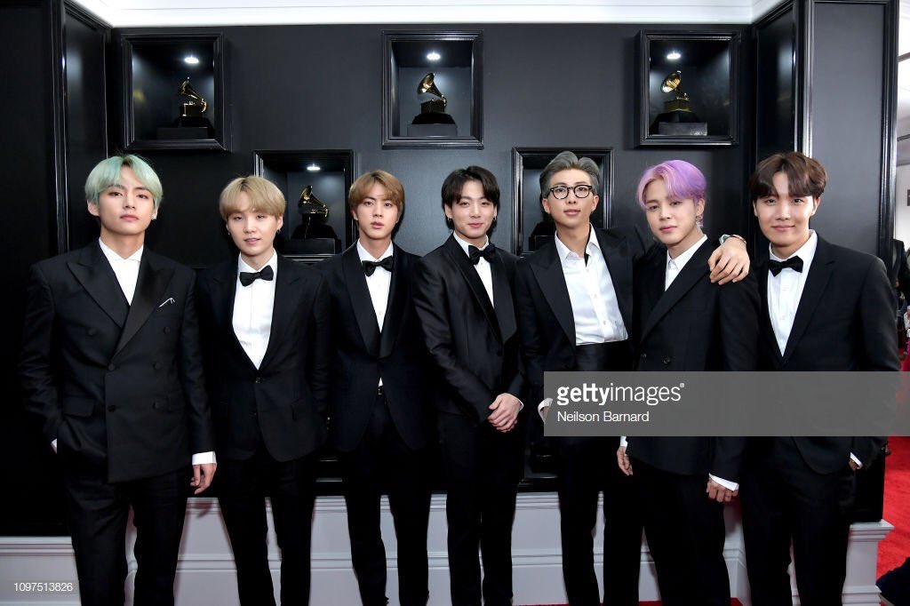 taehyungpic's tweet photo. BTS 👑 ✨

#BTSxGrammys #GRAMMYs #TearItUpBTS #BTS #방탄소년단 https://t.co/YjX5Sws0Ty