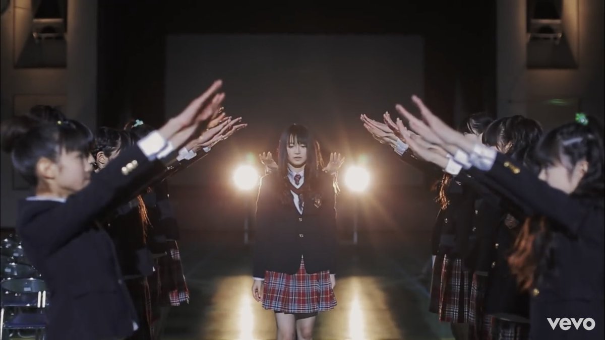 MetalZosan's tweet photo. 昼公演の1曲目はやっぱり
マイグラかな😊
アーチくぐるのは誰かな😁
#Road_to https://t.co/QWM4mkKrcg