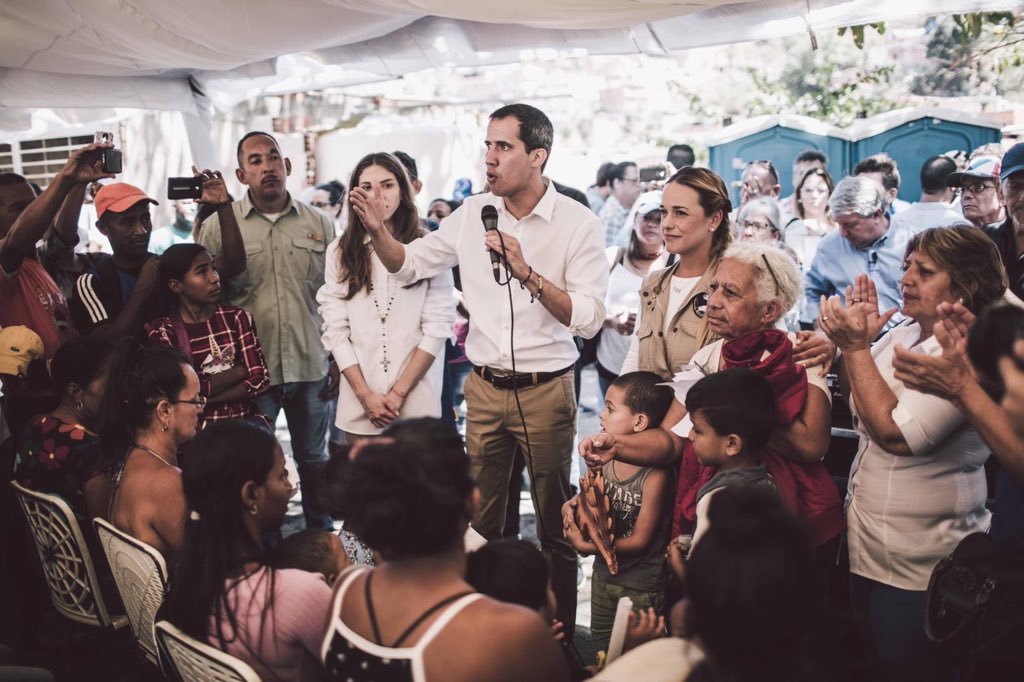 jguaido's tweet photo. Nuestro objetivo es que una vez superada la emergencia, cada venezolano pueda ser libre y no dependa del Estado para sobrevivir.

No nos vamos a detener ante los que niegan la crisis, son precisamente ellos los responsables de haberla generado. https://t.co/AflLxcQOni