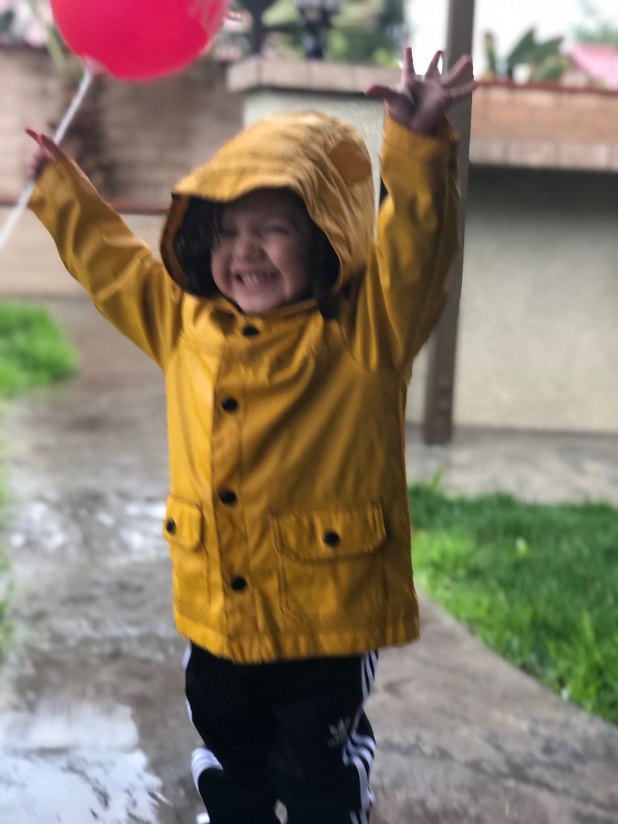 PrincessDazee's tweet photo. He freed the souls 👻🤡🎈 https://t.co/mOmzQuETEe