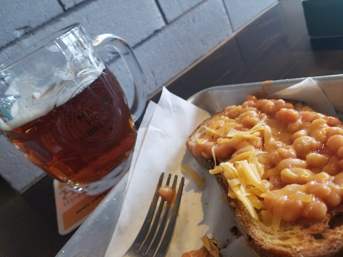 It's true love. Beans on toast with a pint of Best Bitter.  #machinehouse