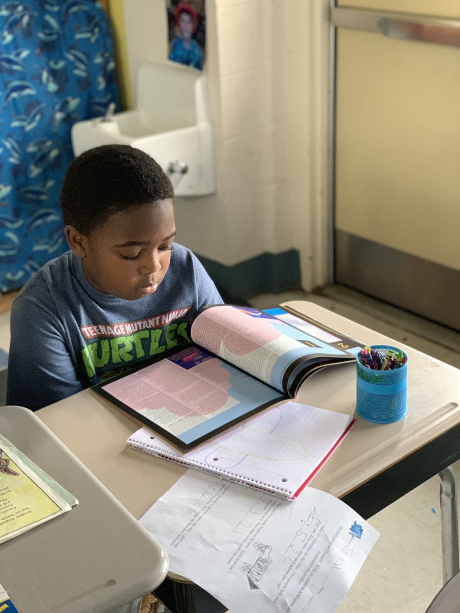 KiseCrew's tweet photo. πUp to 11 minutes of #StaminaReading #cddolphins #WeRead https://t.co/mABGibz5qb