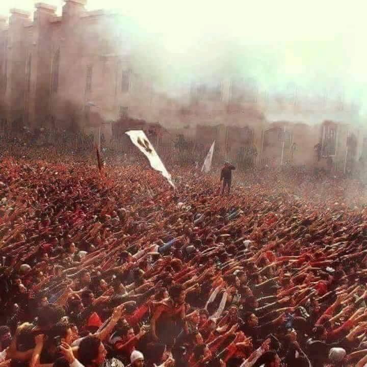 #جمهور_الاهلي_لا_يخضع_للمال                 احنا الأهلي انتو مين