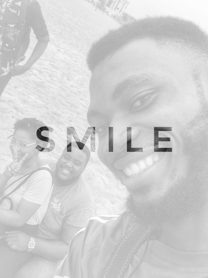 antikat2's tweet photo. Just smile https://t.co/89XQH2KHwc