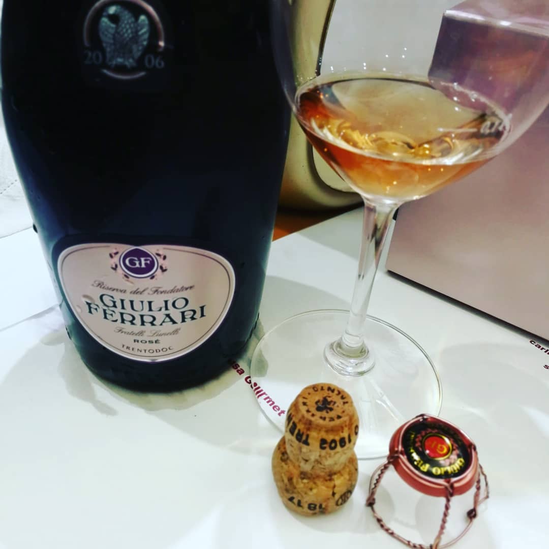 mirkoa77's tweet photo. Brut Rosé Riserva del Fondatore “Giulio Ferraric2006 #classe  #intensità #disarmante
#trentodoc #spumante #giulioferrari #riservadelfondatore #rose #tantaroba #metodoclassico #wine #winelover #winetasting #winelife #winetime #wines #winery #winejob #winepic #sommelier #winecellar https://t.co/LRMjOI1Oeb