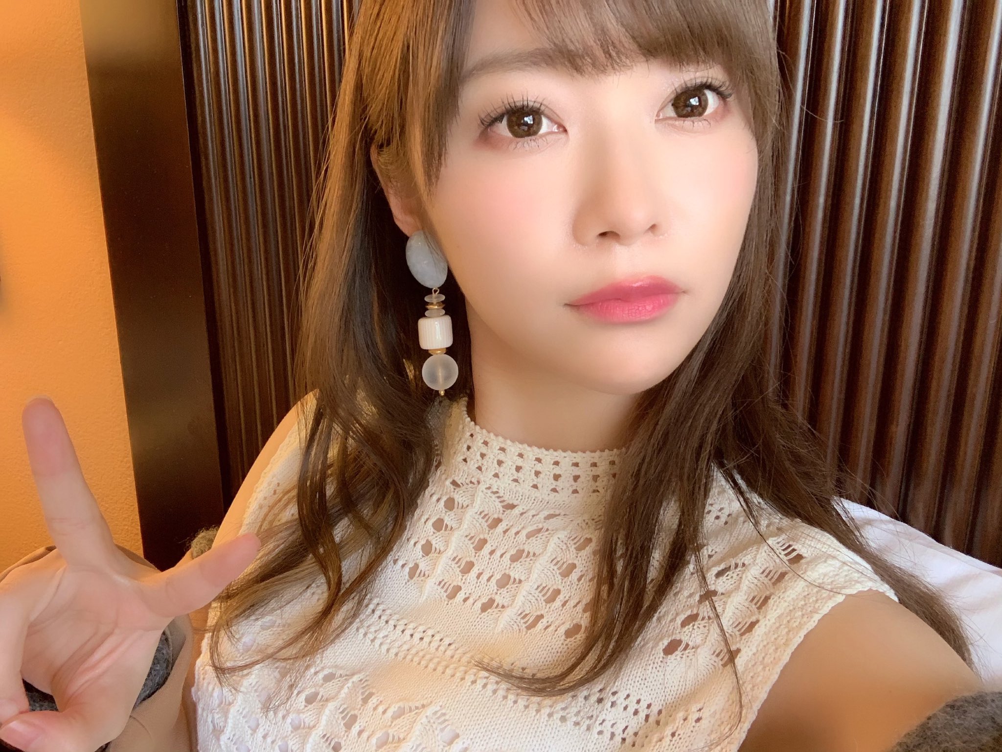 指原 莉乃 على تويتر 海外にいます すごい雨です 指原 莉乃 على تويتر 海外にいます すごい雨です