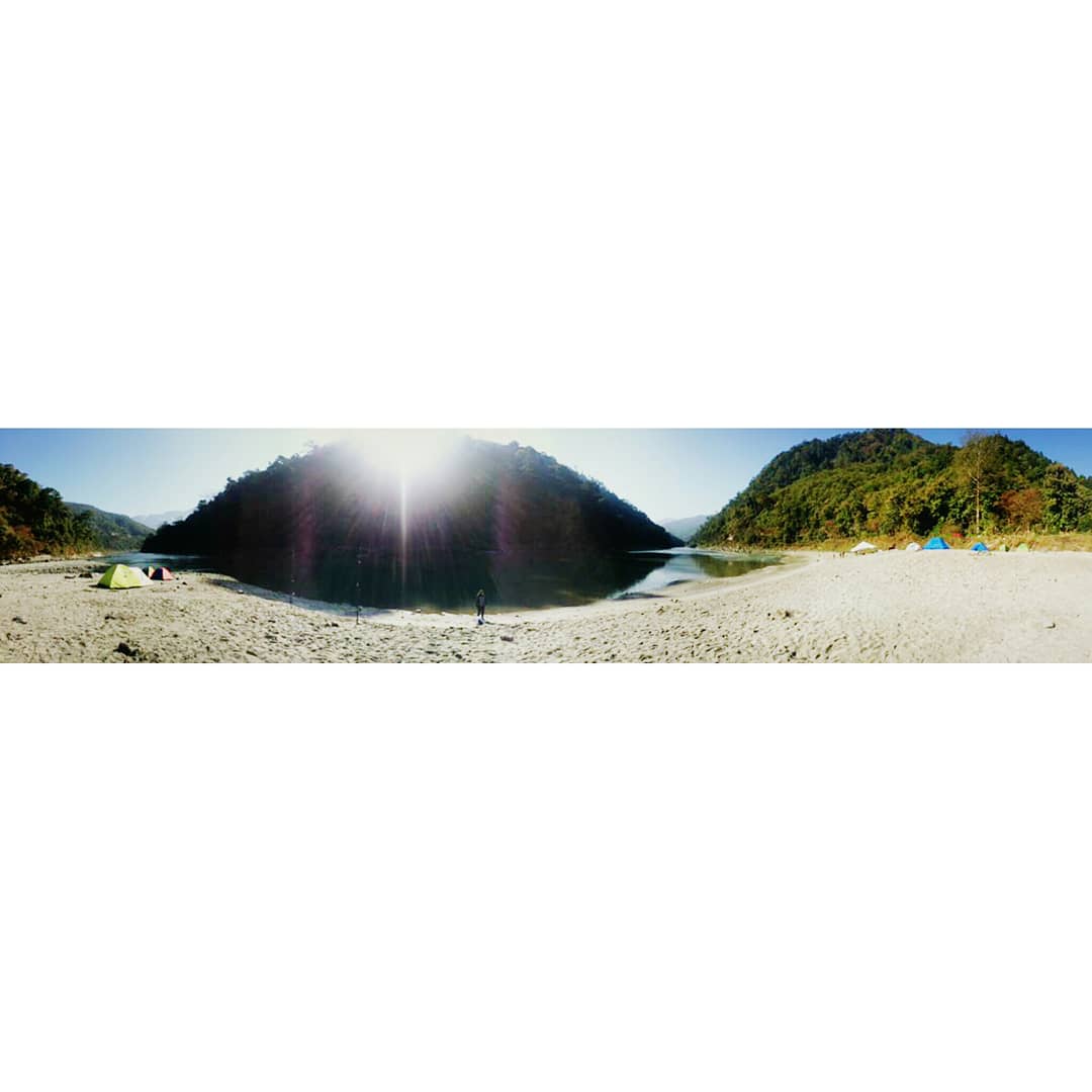 PrekshaSchettri's tweet photo. This was home for the weekend... 
#constantiacamping #weekendvibes #bytheriver #goodtimes #tenting #bonfire #bbq #perfect #happytimes #nature #travel #adventureseeker #beautiful #picoftheday #photooftheday #tours #relax #retreats #fun #holidays https://t.co/3Il9DEiexz