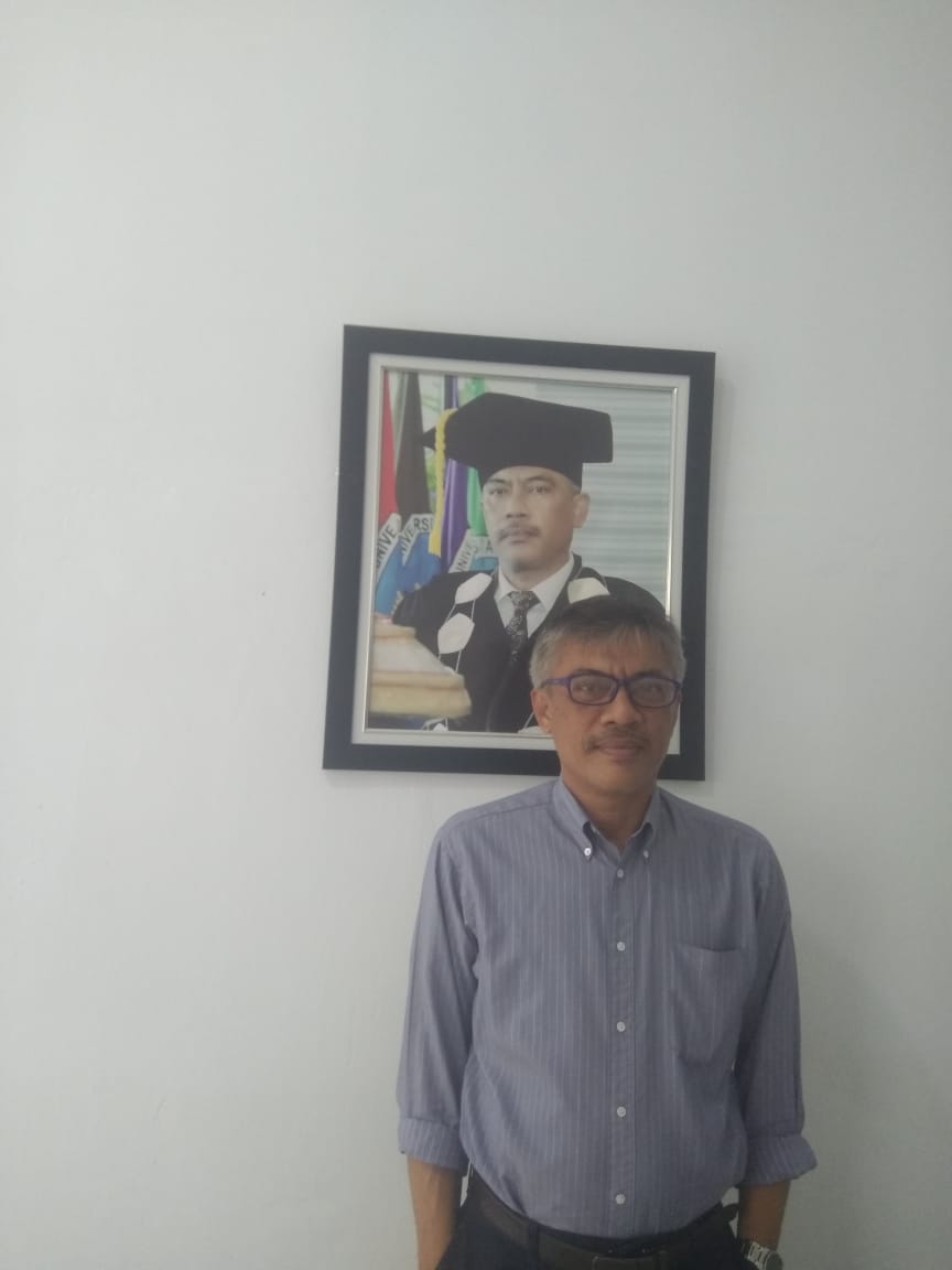 unidayan_'s tweet photo. UNIDAYAN MENJADI UNIVERSITAS YANG UNGGUL DI KAWASAN TIMUR INDONESIA PADA TAHUN 2035 (2):
BERSAMA Wakil Rektor Unidayan Bidang Kemahasiswaan & Alumni, Bapak Dr H Andi T. Machmud
@andit65
#Unidayan
#KotaBaubau
#KepulauanButon
#Sultra https://t.co/mgqmtCxet4