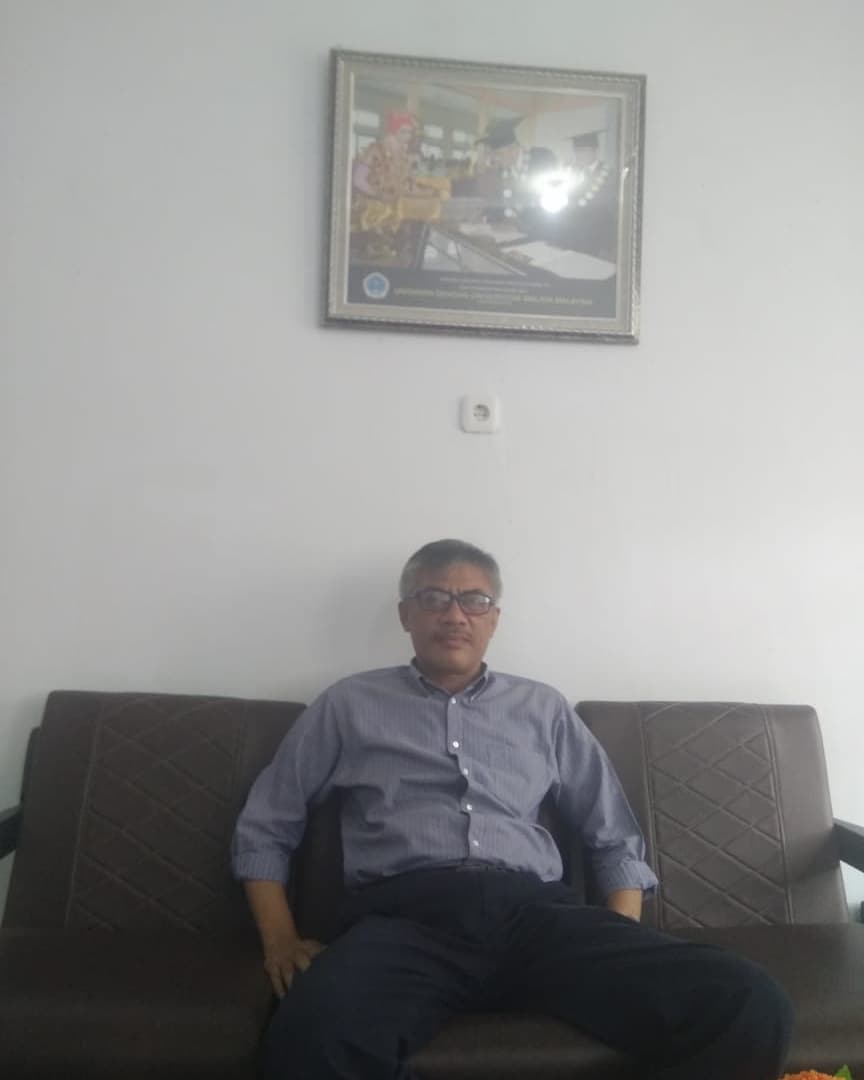 unidayan_'s tweet photo. UNIDAYAN MENJADI UNIVERSITAS YANG UNGGUL DI KAWASAN TIMUR INDONESIA PADA TAHUN 2035 (2):
BERSAMA Wakil Rektor Unidayan Bidang Kemahasiswaan & Alumni, Bapak Dr H Andi T. Machmud
@andit65
#Unidayan
#KotaBaubau
#KepulauanButon
#Sultra https://t.co/mgqmtCxet4