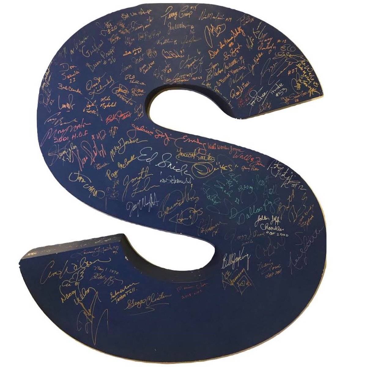 PhillySpectrumS's tweet photo. Can we get 100 RTs in honor of the 💯 signatures on the Philly Spectrum S? I hope at least 1 of the 100 signatures brings you back to a special moment in your life that you had at the SPECTRUM. If so, this project has been a success. #RememberTheSpectrum https://t.co/2X98JqcrzN