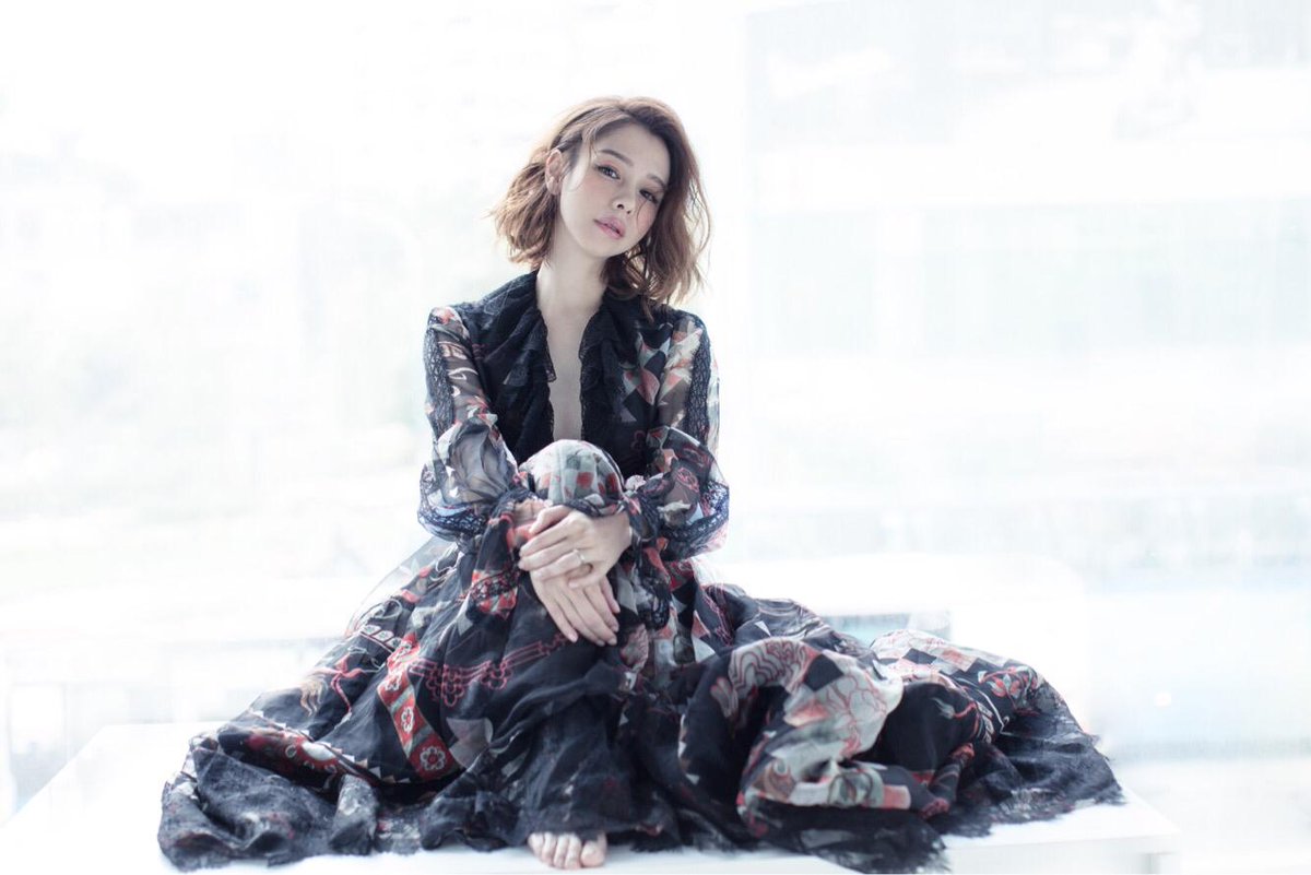 ToggleSG_ch's tweet image. 结婚5周年　#徐若瑄 被老公1句话“惹怒” bit.ly/2UQxemk