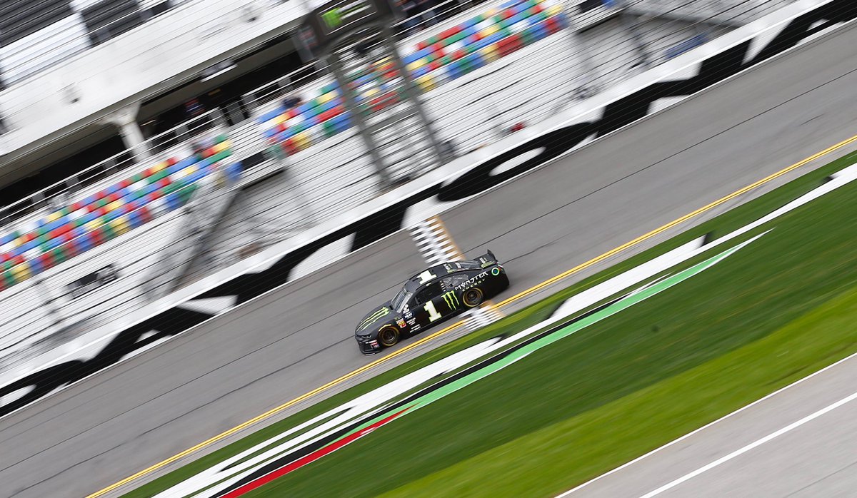 KurtBusch's tweet image. Good start to the season! Solid effort @CGRTeams @monsterenergy #needraintires