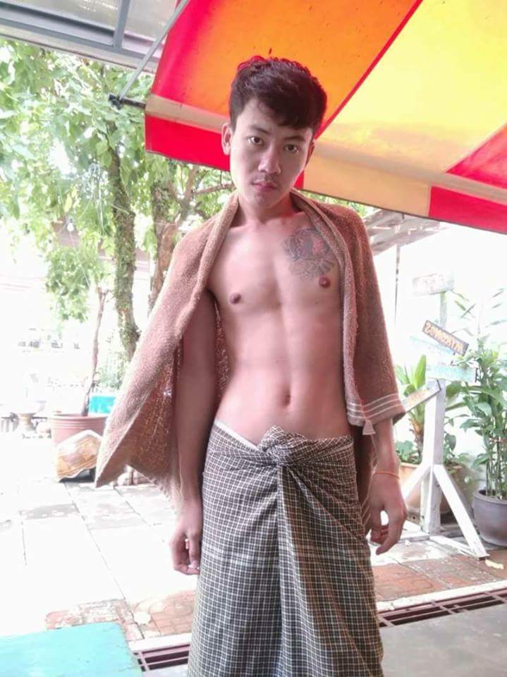 Belllay1's tweet photo. အားခ်ိန္မိုလို ပံုတင္တာပါ https://t.co/DijVlYvF2S