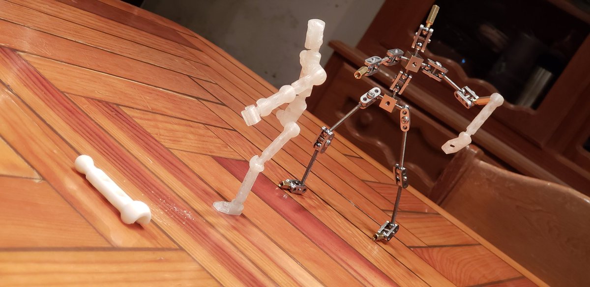 Joangiverse's tweet image. After a while, everything is ready...

#modibot
#armature
#SlowMotion
#StopMotion
