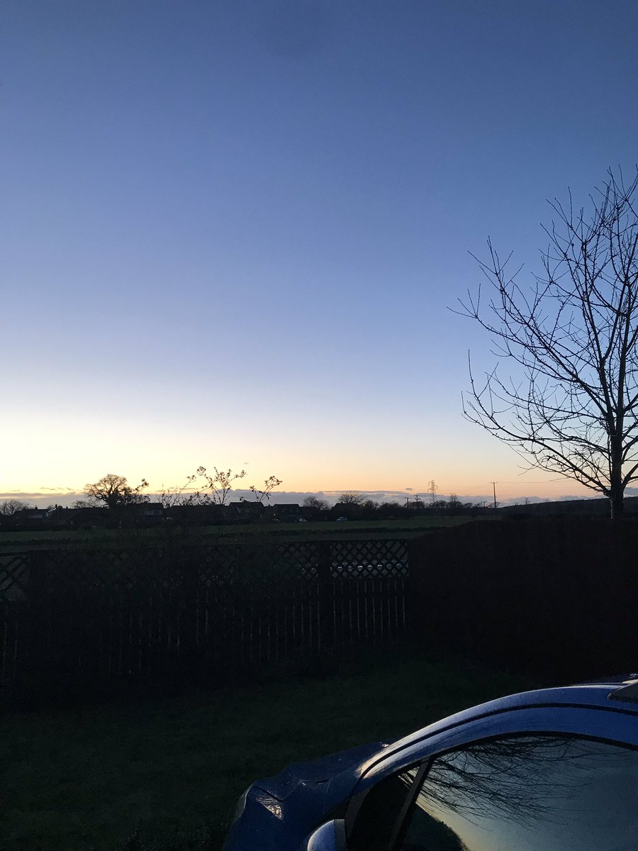 YAS_JasonB's tweet image. On overtime tonight. Was nice when I left for work to have some day light. Summers on its way.