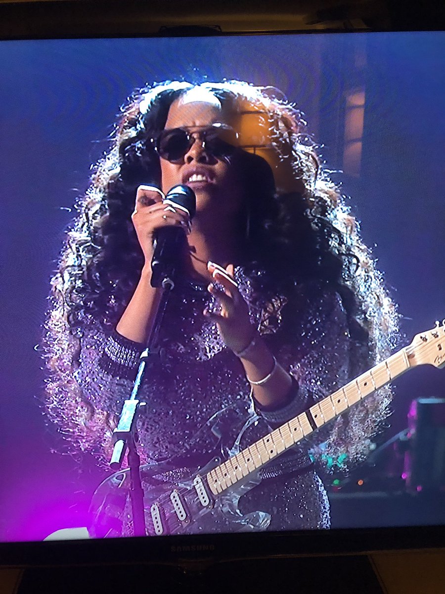 H.E.R. wll alright fabulous