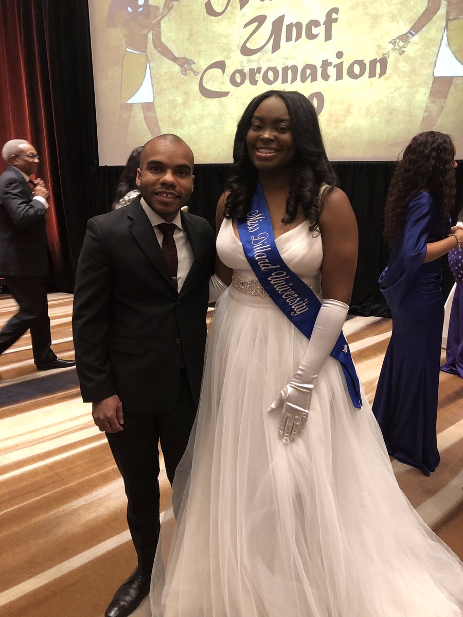 DUPAC17's tweet photo. Fellowship with Miss UNCF π #MyDU #UNCF75 #UNCFNPAC https://t.co/1mSWvihxfu