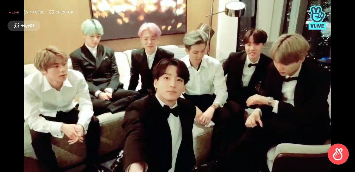 참 한결같은 사람들
#TearItUpBTS
#BTSxGrammys 
<a href="/BTS_twt/">방탄소년단</a>