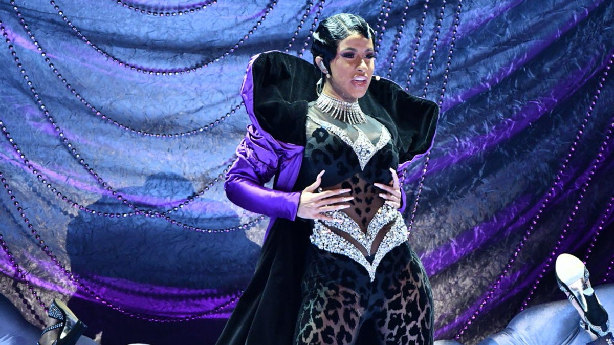 Grammys 2019: Cardi B wins best rap album, Dua Lipa takes best new artist #GRAMMYs hotbeak.com/3JS6IY