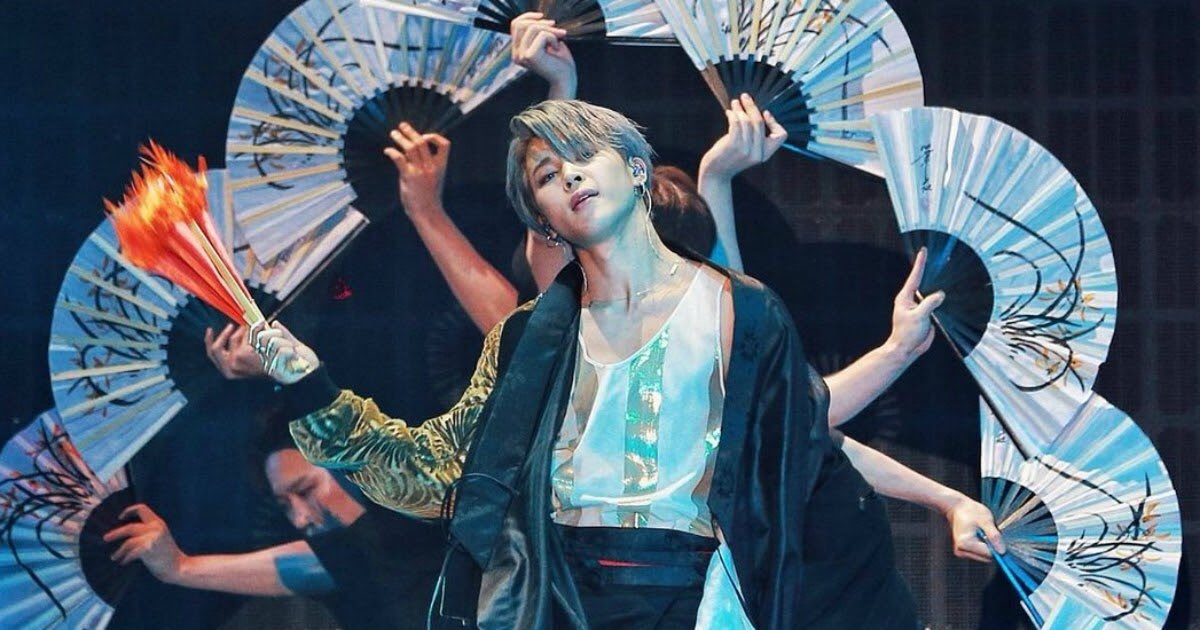 minmonchai's tweet photo. Yall Cardi was definitely INFIRED @BTS_twt #BTSGRAMMYS #TearItlUpBTS #bts #stankings #grammys https://t.co/QsKM6IWIbG