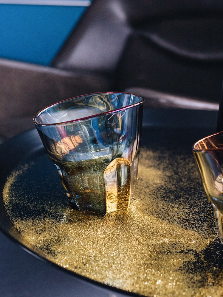 PlusobjectO's tweet image. Drunk Glasses by @PlusobjectO 
Extraodinary glasses in extraodinary drunk shape🤩🤩🤩
Here is Whiskey Holographic Glass🥃🥃