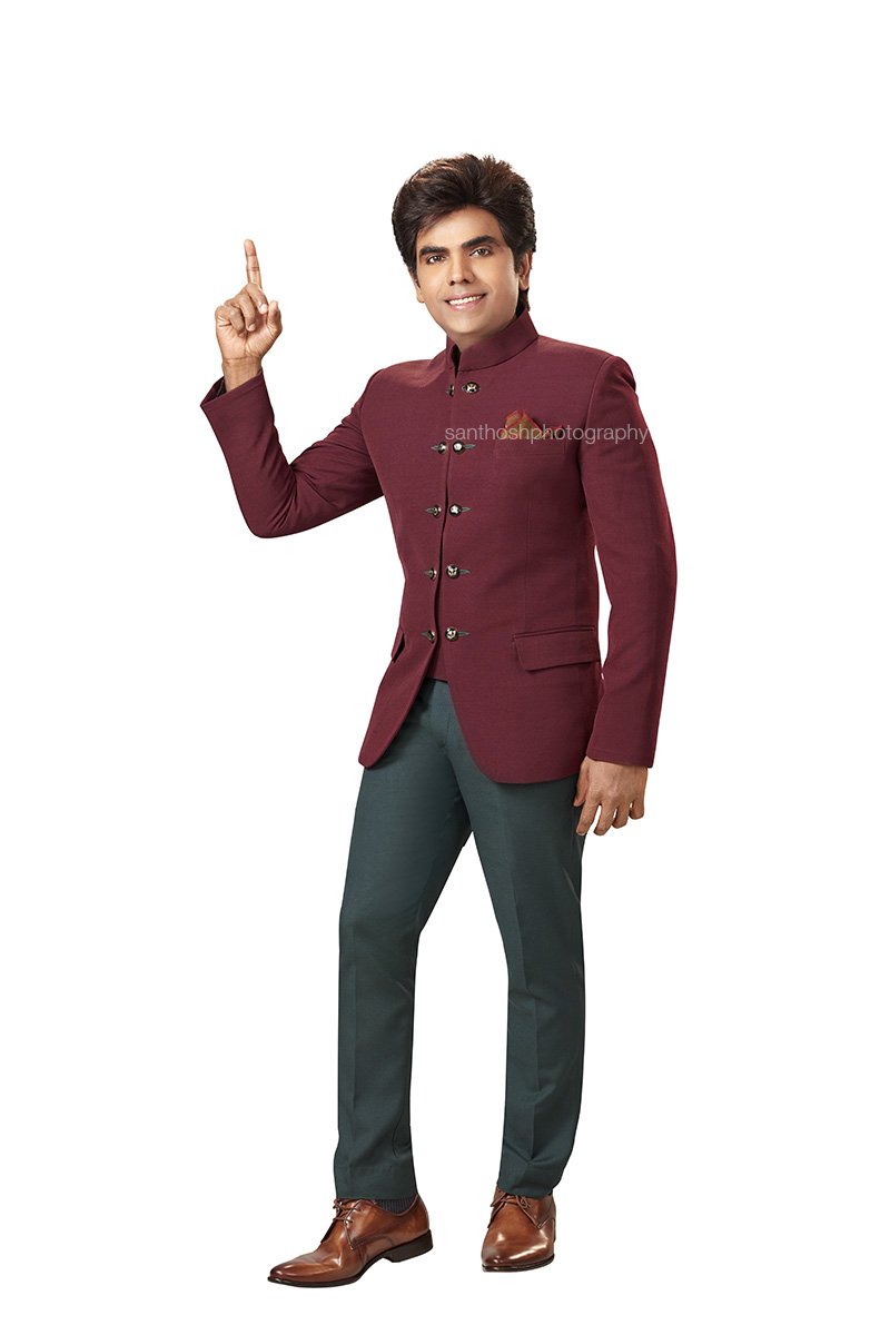 NjSatz's tweet photo. Uber cool attire for The Legend Saravana Stores MD Mr. #Saravanan sir.
Looking for the perfect wedding suit for your big day?
Contact - 988488 7159 #Studio7159 Grooms Library for splendid wedding outfits...
| #Studio7159forwedding | #groomwear | #groomoutfit | #mensfashion | https://t.co/3iQO481aHZ