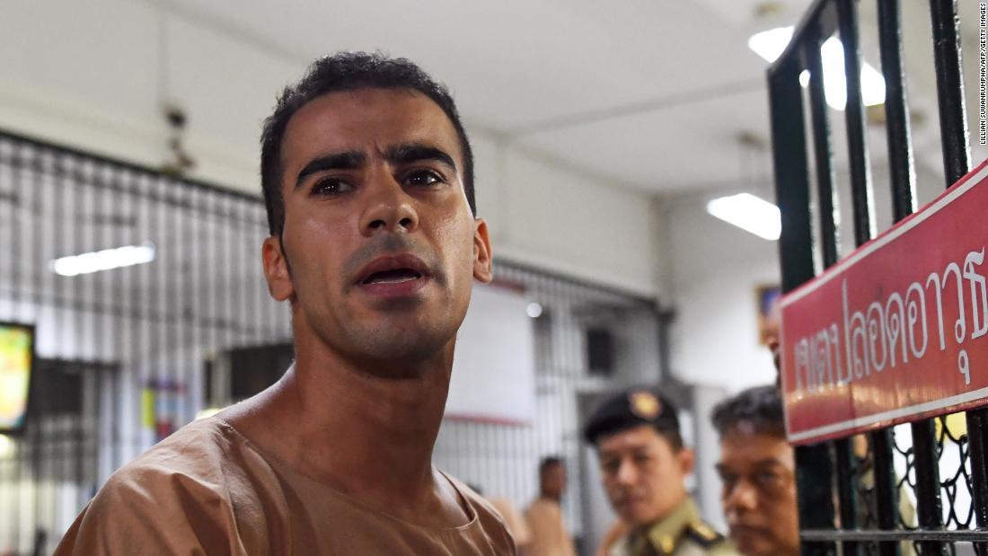 Refugee soccer player from Bahrain freed by Thai court, escapes deportation hotbeak.com/3JS7MO