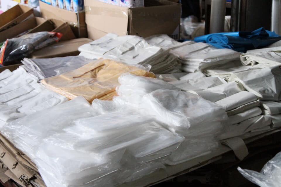 BlendiKlosi's tweet photo. Asnjë tolerim për ata që ndotin mjedisin! Luftë pa kompromis për të ndaluar tregtimin e përdorimin e qeseve plastike nën 35 mikron. Inspektimet vijojnë në të gjithë vendin ku janë marrë masa, nga gjobitja deri në pezullimin e aktivitetit. https://t.co/UOoRwLSjTZ
