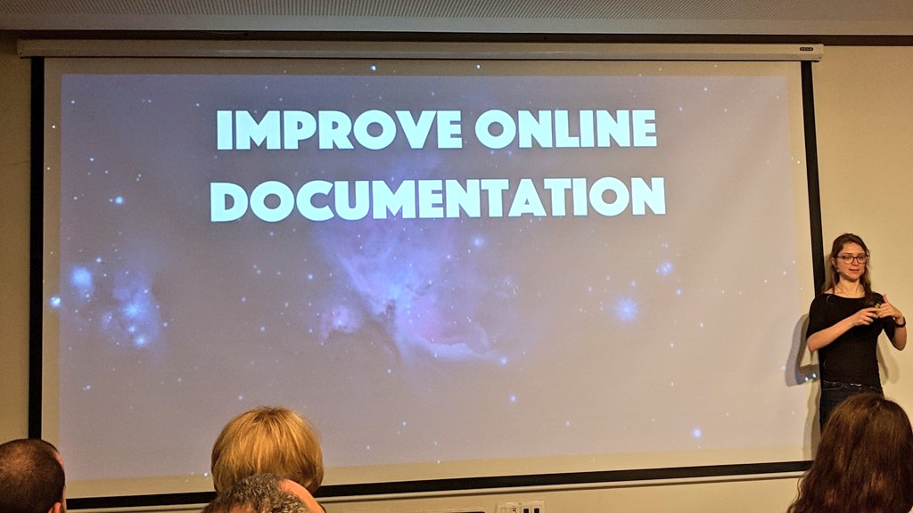 oryband's tweet image. Interesting talk at #gopherconil about encouraging #GoLang newcomers by @NataliePis