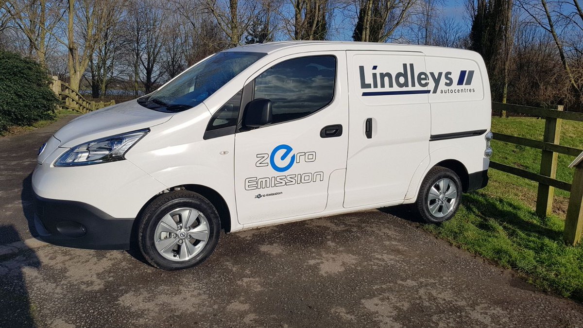 lindleysautos's tweet photo. Did you know we work on electric and hybrid vehicles at all of our branches?

Visit https://t.co/MxqGu7fPlC  to book your electric or hybrid vehicle in for an MOT, service or repair today!

#Nottingham #ULEV #ElectricVehicles #Emissions https://t.co/ZoMQEhAgZV