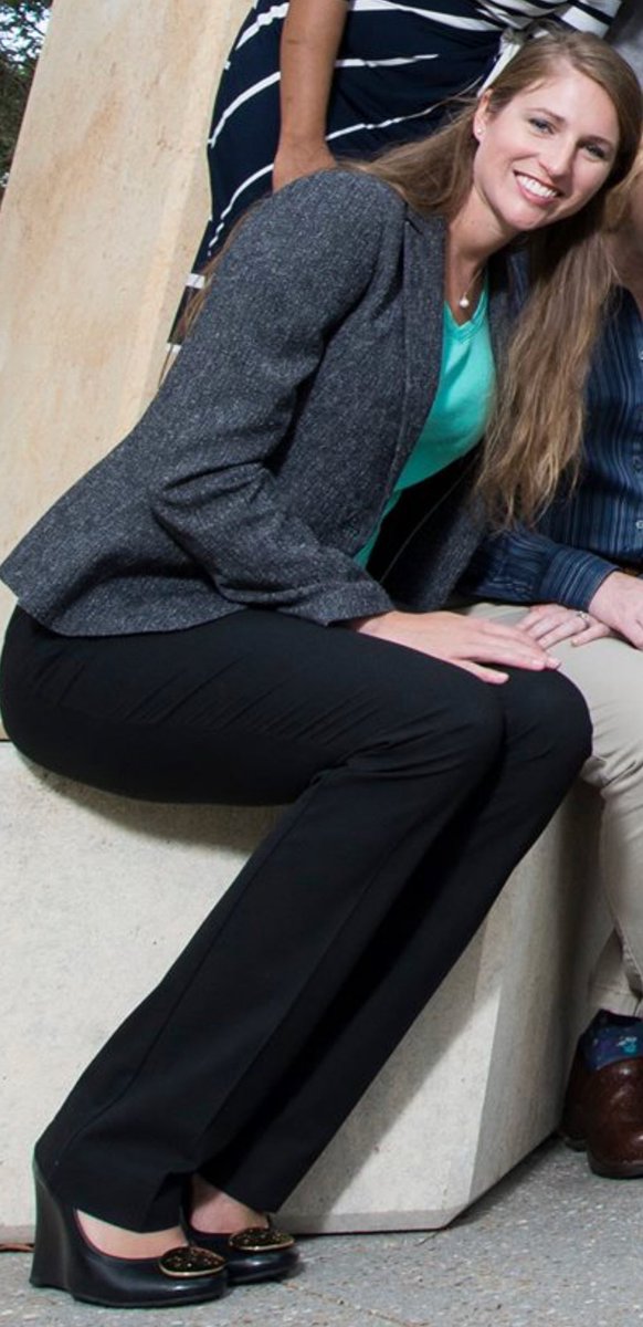 got_heels's tweet photo. #heels #legs #officeheels19 #gotburch #gotheels20 https://t.co/AF6mEmv3HG