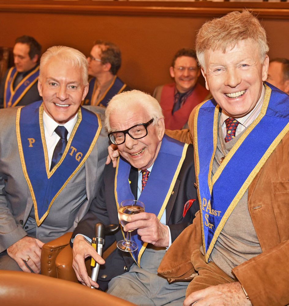 With two masters of comedy! <a href="/vincenthayes13/">Vincent Hayes</a> <a href="/barrycryer80/">Barry Cryer</a>