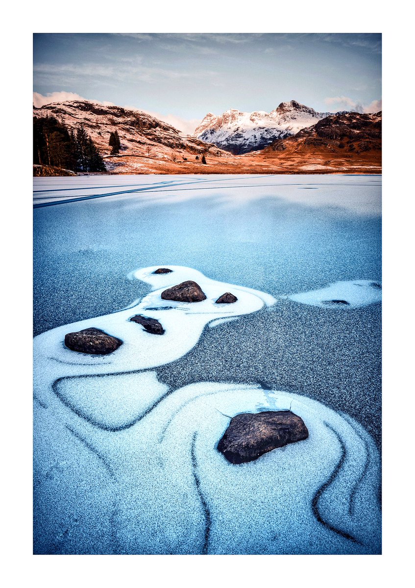 nigeldanson's tweet image. In my latest video I chat about how you can get the most out of the versatile 24-70 (or equiv) lens... and shoot some ice youtu.be/U-18LgldwXw 👍