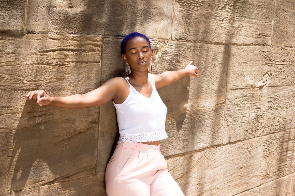 AccentuateB4's tweet image. “Let the #sunshine in” 

#potentialmodel @boitumelomakgalane welcoming the #sunshine.