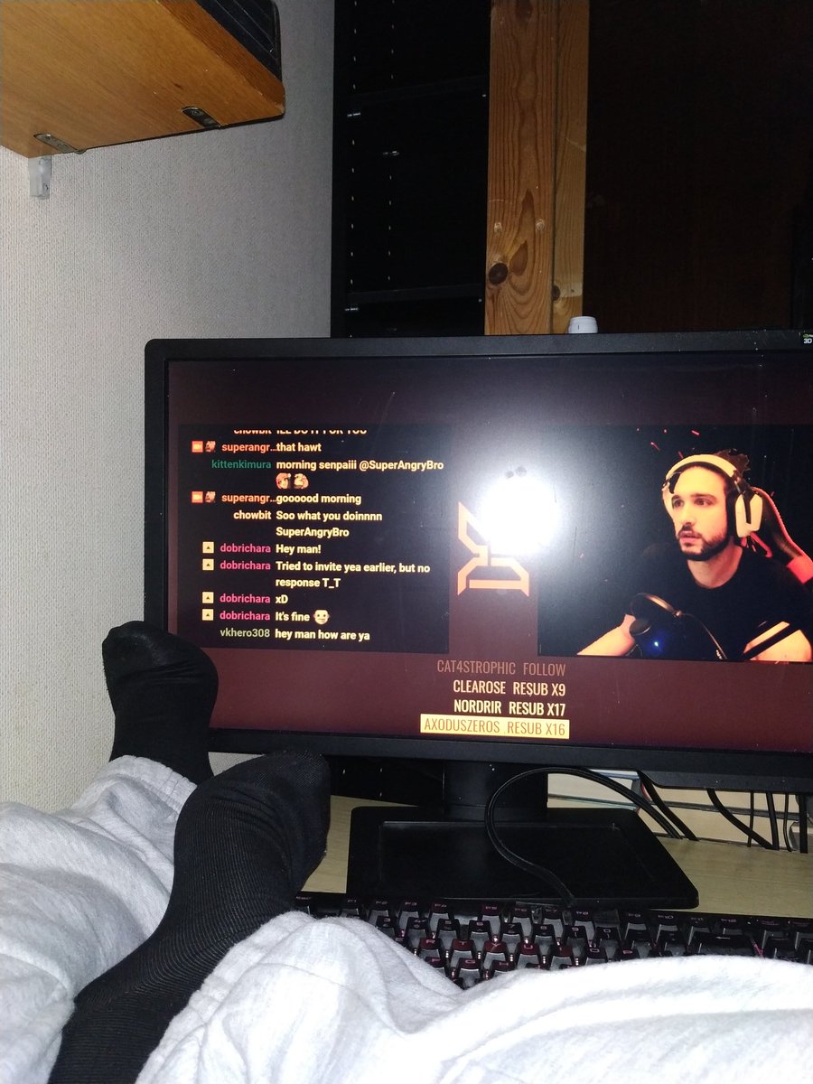 Chowbit's tweet image. Hey @SuperAngryBro, is this enough feet for you?