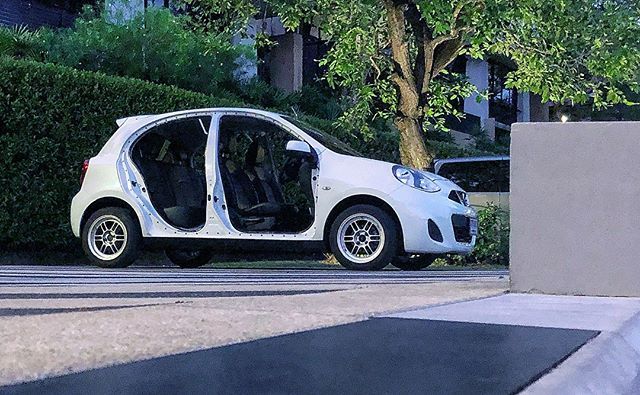 I can think of so many silly things to do with this. bit.ly/2THiTIB