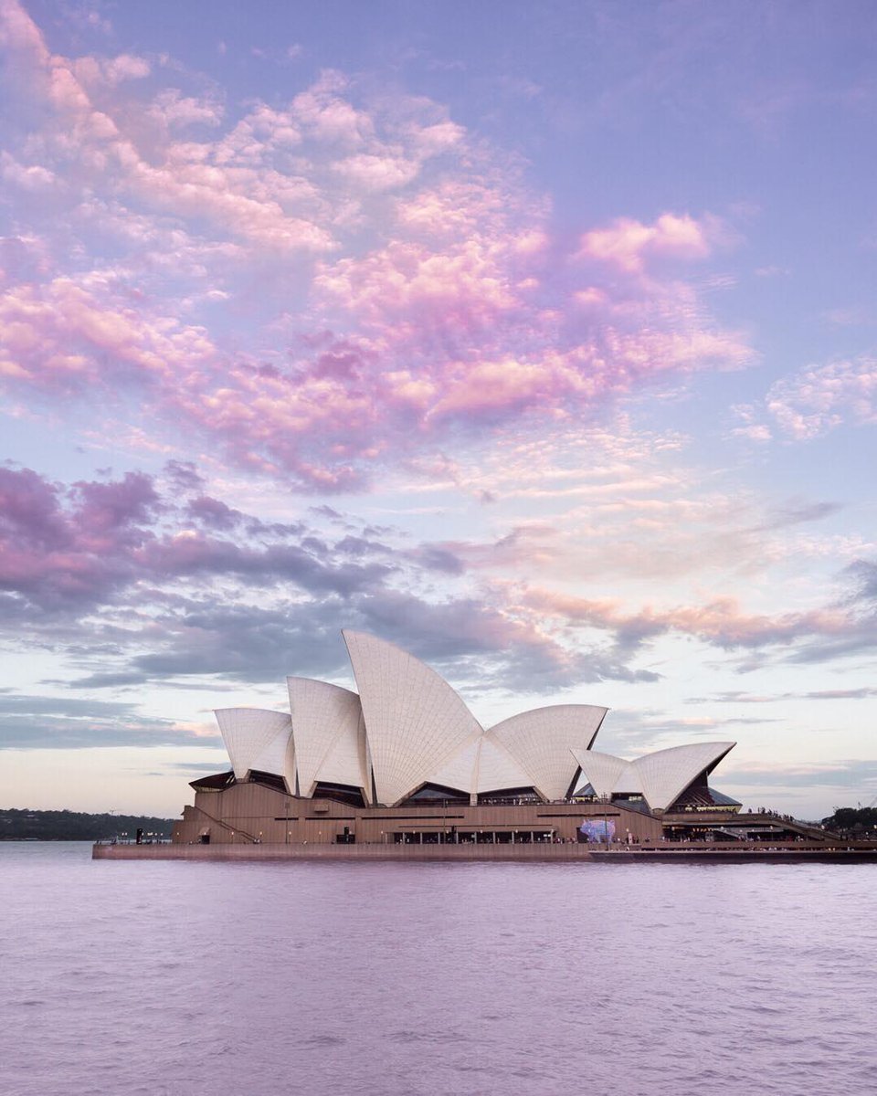 Australia's tweet photo. Contrary to popular belief, Sydney doesn’t only suit blue skies, it also looks just as good in lilac 💜 

(via IG/sydney.unseen at @sydoperahouse, @sydney_sider) #seeaustralia #ilovesydney https://t.co/iT7UmLhxhZ