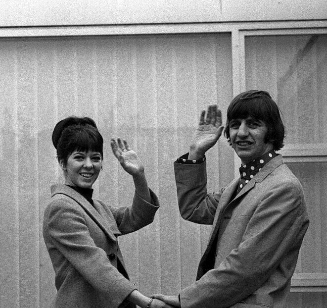 ❧ 𝐈 𝐰𝐚𝐧𝐭 𝐭𝐨 𝐡𝐨𝐥𝐝 𝐲𝐨𝐮𝐫 𝐡𝐚𝐧𝐝, 
                                    <a href="/0FSTARKEY/">𝐑𝐢𝐧𝐠𝐨 𝐒𝐭𝐚𝐫𝐫</a>. 

❛The only #MCM I need.❜