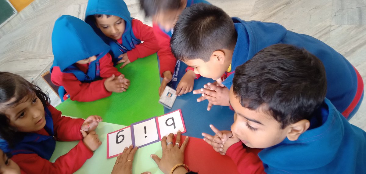 SujataPurkayas3's tweet photo. "Little by little, a little becomes a lot" - Tanzanian proverb.Nursery kids are trying to make words with the help of sounds...#happylearning #learningbydoing #languageskill #phonics #rgsnoida @supritichauhan @Sarbanibiswas09 @KapurManjari @rgsnoida https://t.co/eMshGtiZU8