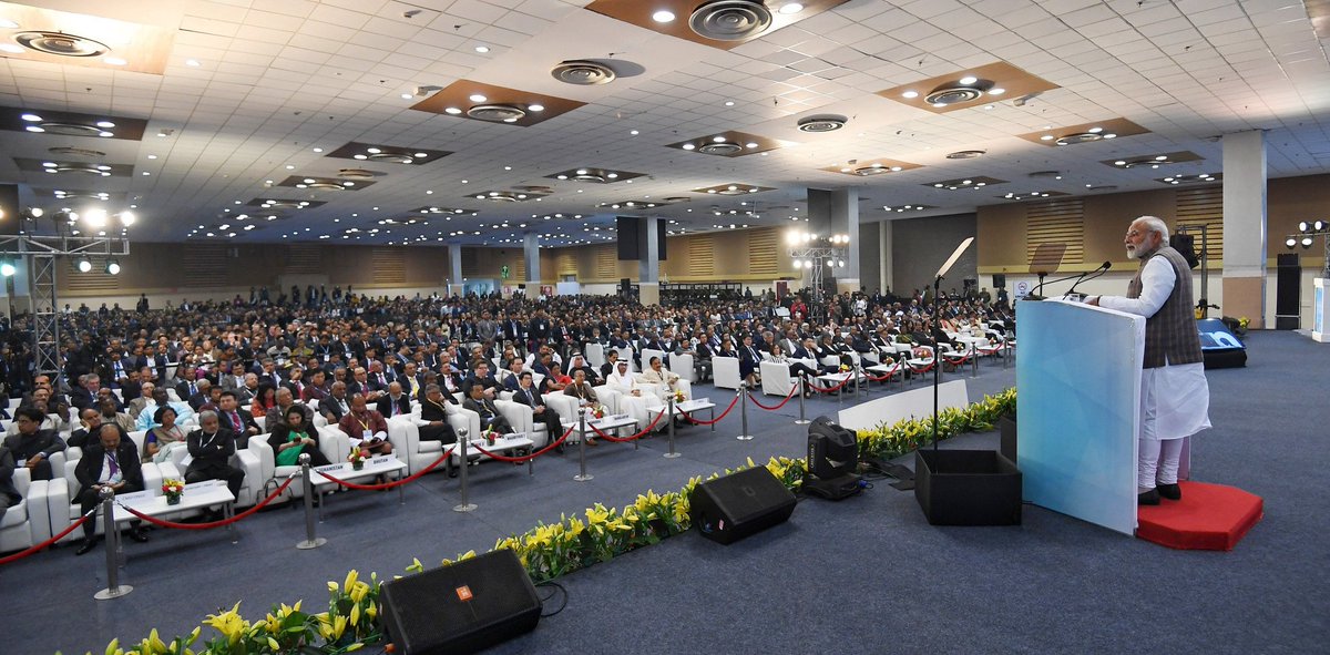 Petrotech2019's tweet image. Glimpse of the jam packed hall when Hon. PM @narendramodi delivered the  inaugural address at #PETROTECH 2019 in Greater Noida
#Petrotech2019 #ConfluenceOfEnergy