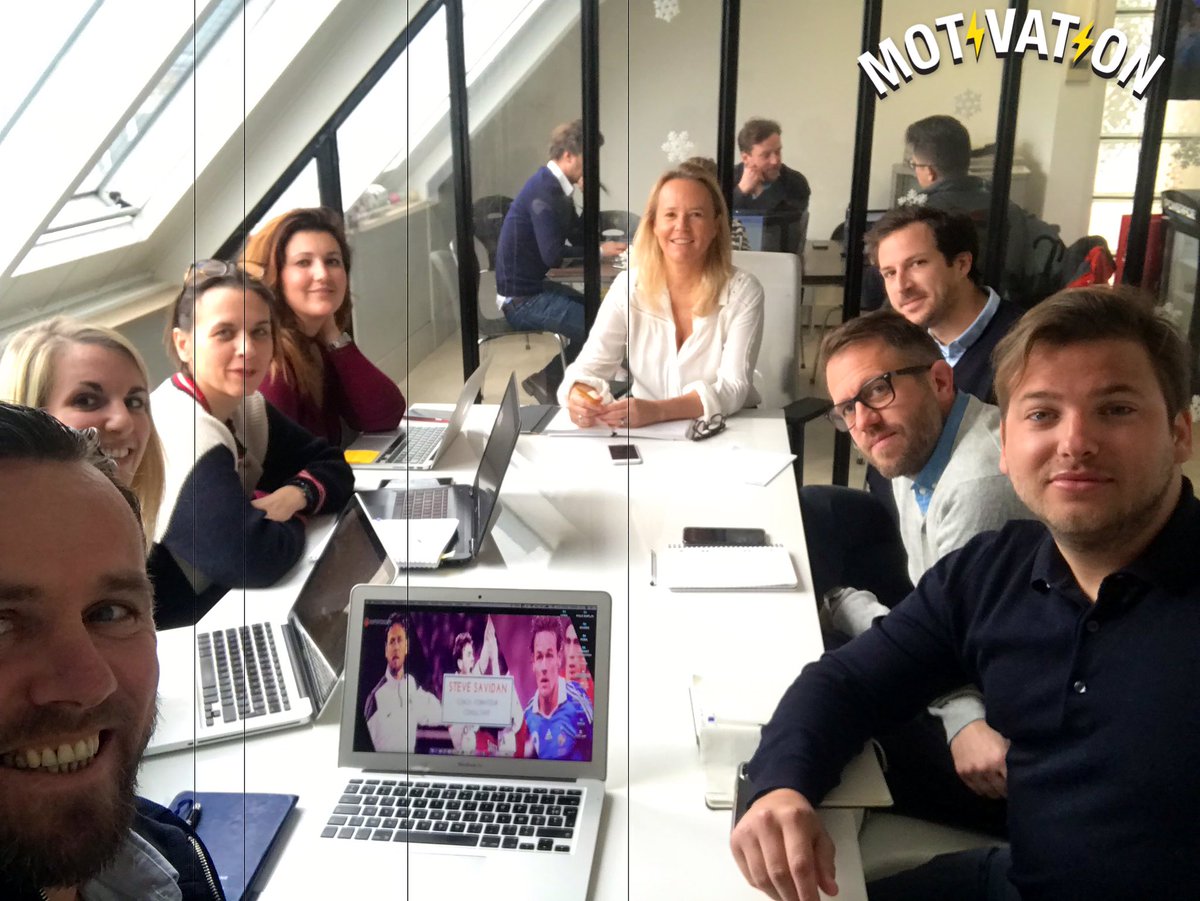 SAVIDANSTEVE's tweet photo. ✅ #Briefing du lundi matin chez #Oconnection avec la #team #tjrsautaquet https://t.co/Bx0y1EDZ2R