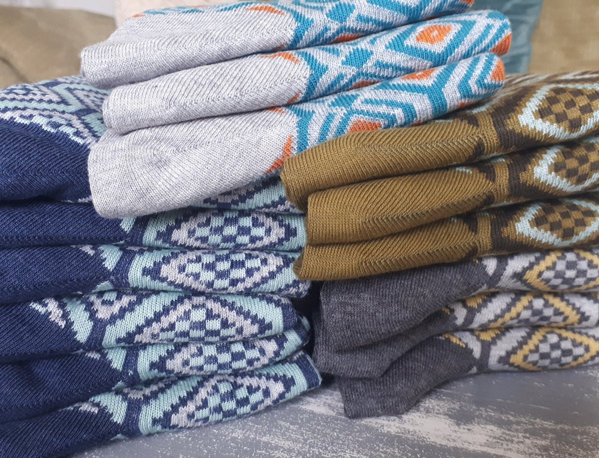 Packing up some of these men's socks along with some ladies knitwear to deliver to <a href="/SheafGallery/">The Golden Sheaf</a>  at the end of the week! Happy Monday! 
#socks #mens #ladies #knitwear #orders #stockist #narberth #MondayMotivation #Katievictoria