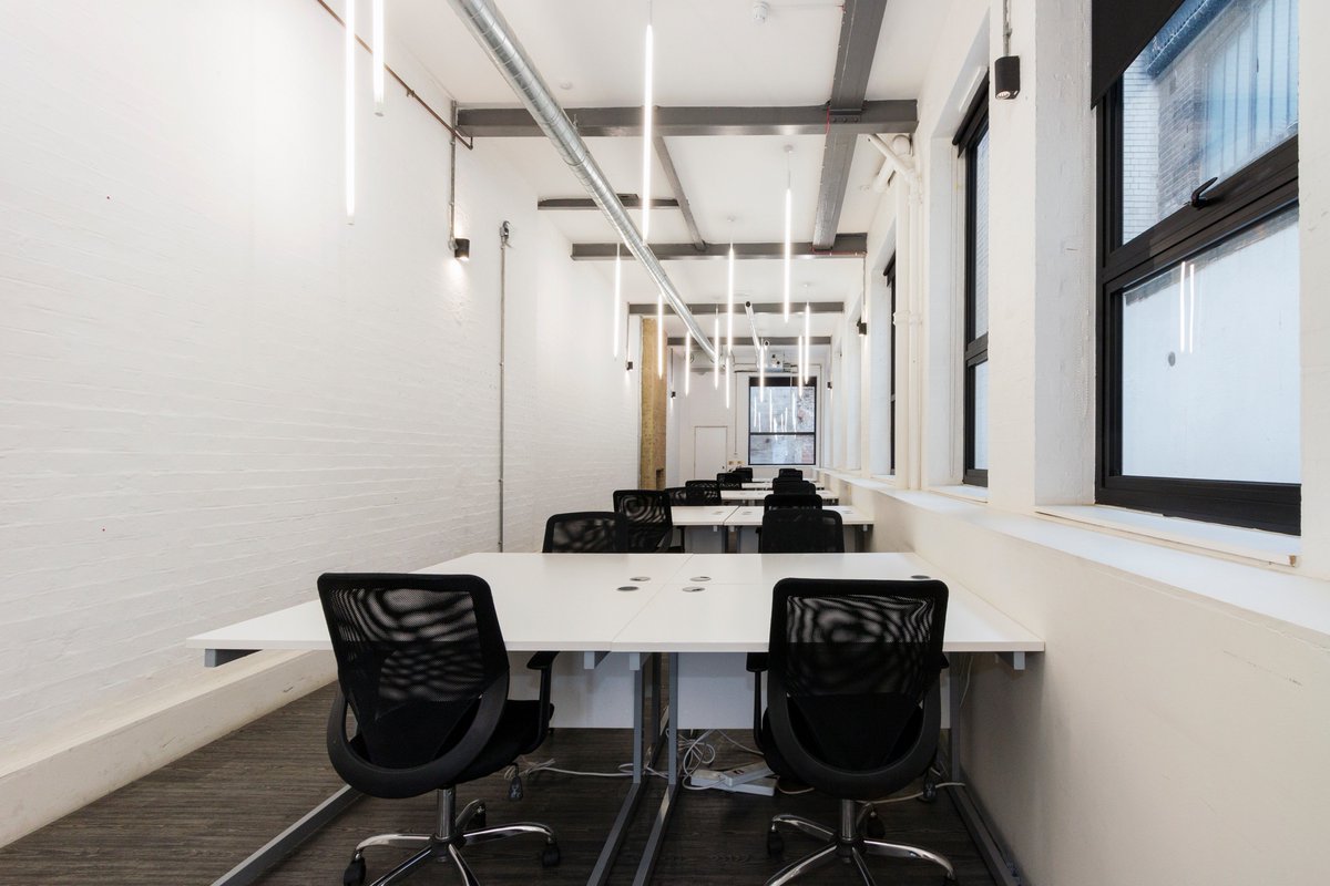 colabspacesuk's tweet image. One of Colab&apos;s first and biggest projects...

Geller House is available now, either the whole space or a floor all to yourself! 

Contact Moe for viewings on 020 7993 8786 or moe@colabspaces.co