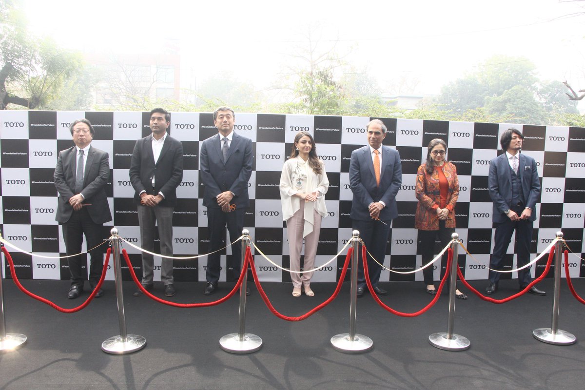 TOTOIndiaPvtLtd's tweet photo. Get a glimpse of the grand opening ceremony of the new TOTO DELHI SHOWROOM at 63 Lajpat Nagar 3, Delhi. #FoundationForFuture #IIFW #IndiaIntimateFashionWeek #SOLBrandSolutions #TOTODelhiShowroom https://t.co/Q3VT4pzavR