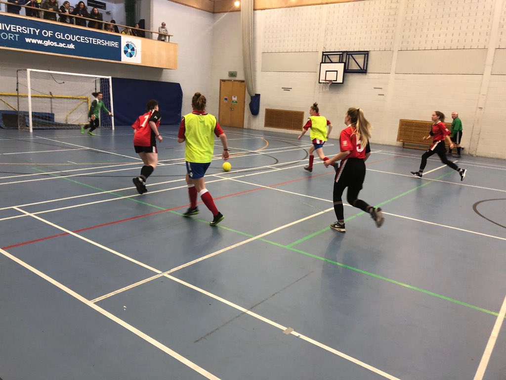 UoGSport's tweet image. Another great opportunity provided for our University student activators by @GlosFA, as we hosted the girls county futsal competition this weekend ⚽️ Great experience for all involved and a fantastic day over all 👍🏻 #FACommunityGrassrootsHubs #StudentWorkforce #Girlsfutsal