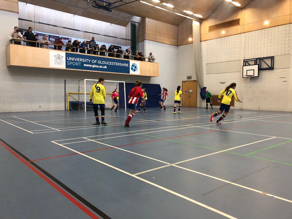 UoGSport's tweet image. Another great opportunity provided for our University student activators by @GlosFA, as we hosted the girls county futsal competition this weekend ⚽️ Great experience for all involved and a fantastic day over all 👍🏻 #FACommunityGrassrootsHubs #StudentWorkforce #Girlsfutsal