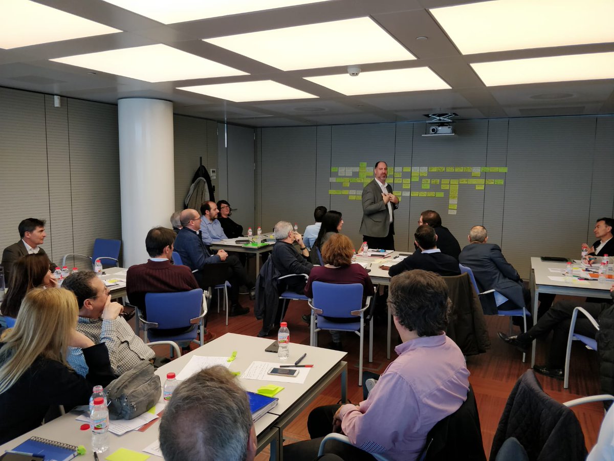 i2CAT's tweet image. Durant el matí d&apos;avui hem donat el tret de sortida a l&apos;SmartCatalonia #Challenge 2019 amb la dinamització d&apos;un taller per identificar els reptes #tech del @portdebarcelona que aviat coneixerem. #SmartCAT #innovació #TIC